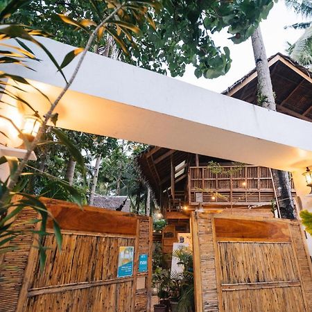 Higala Hostel Siargao 제너럴 루나 외부 사진