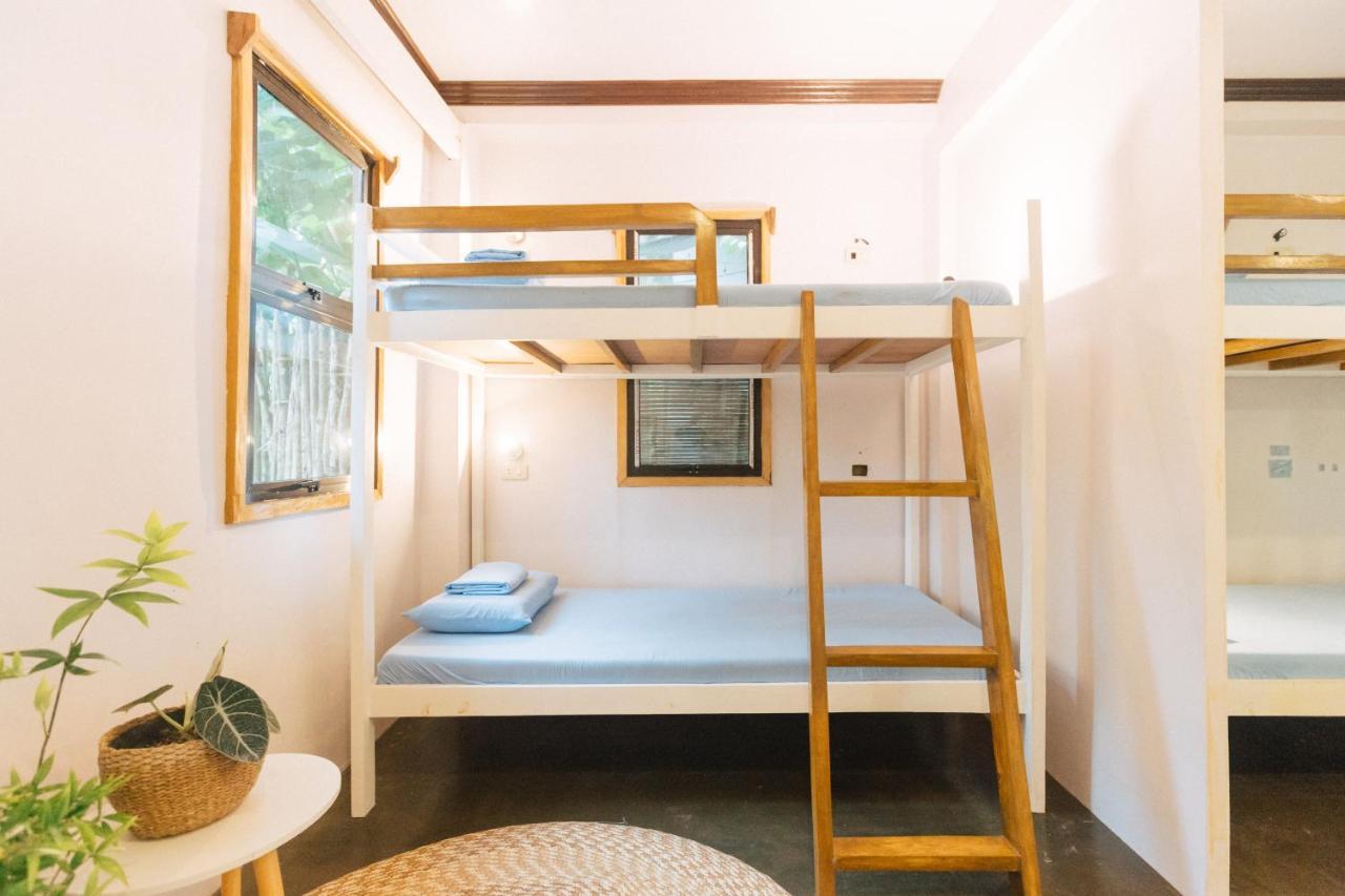 Higala Hostel Siargao 제너럴 루나 외부 사진