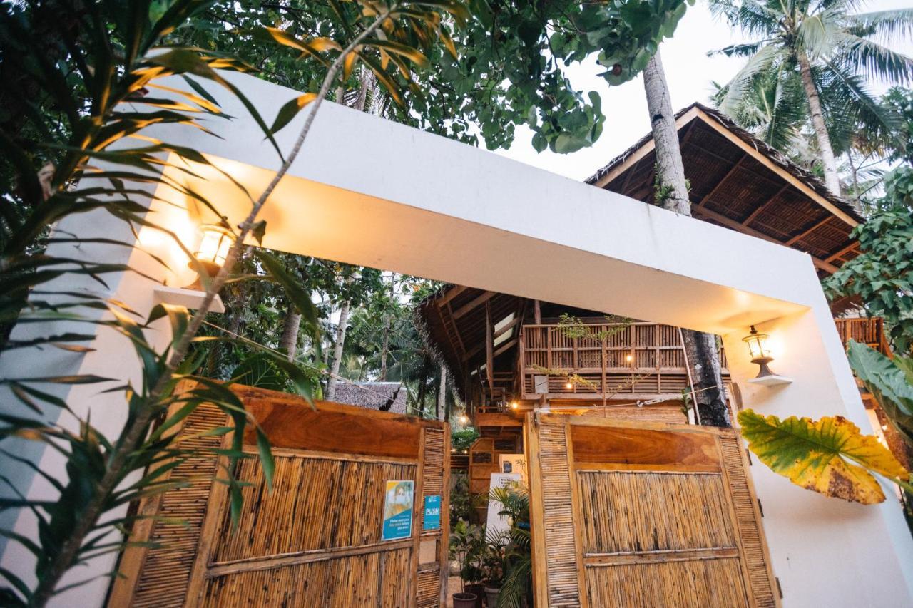 Higala Hostel Siargao 제너럴 루나 외부 사진