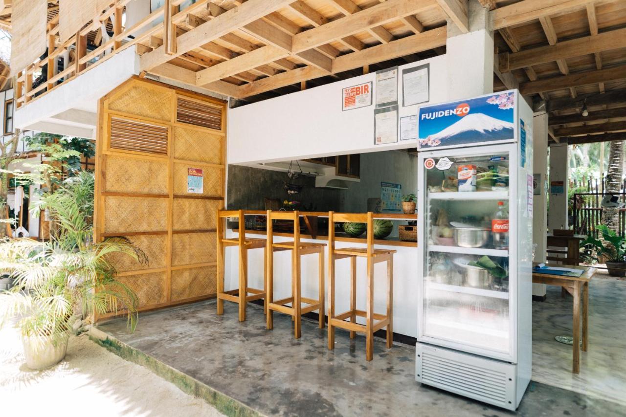 Higala Hostel Siargao 제너럴 루나 외부 사진